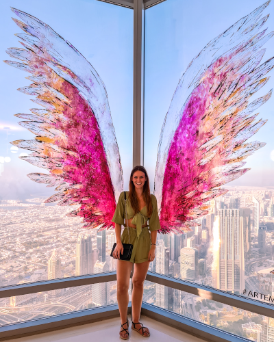 Instagrammable Photo Spot at Burj Khalifa Observation Deck in Dubai