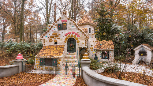 The candy house from Hansel and Gretel in the Winter Efteling