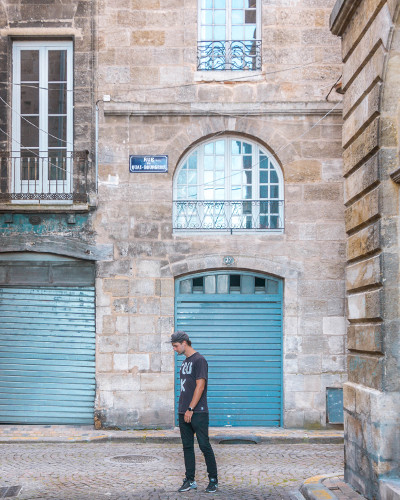 Rue du Quai Bourgeois in Bordeaux, France