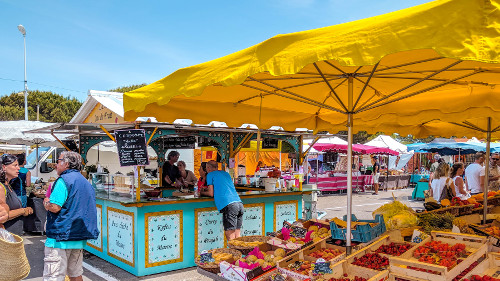 Farmer's Market in Montalivet-les-Bains in South West France