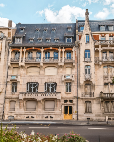 Art Nouveau Building alogn Avenue Foch in Nancy, France