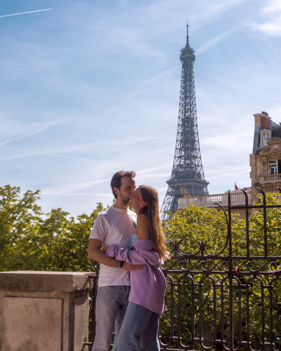 Eiffel Tower Photo Spot at Avenue de Camoëns, Paris