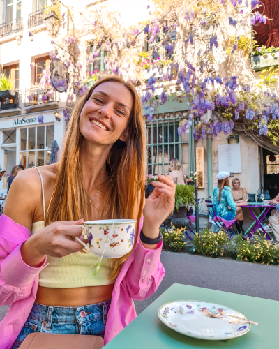 Wisteria Photo Spot at Instagrammable Café Au Vieux Paris, France