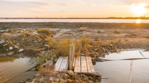 Directions to the pink salt lakes at Salin de Giraud in the South of France