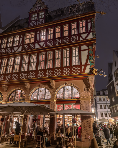 Haus zur Goldene Waage in Frankfurt, Germany