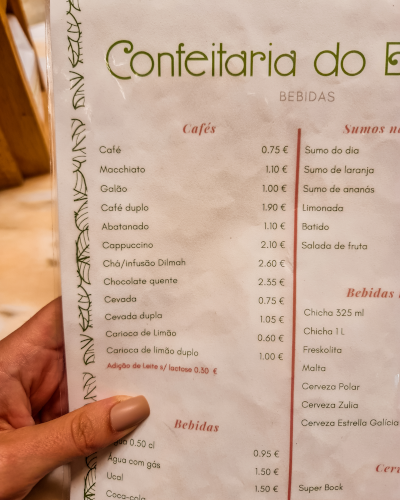 Confeitaria do Bolhão in Porto, Portugal